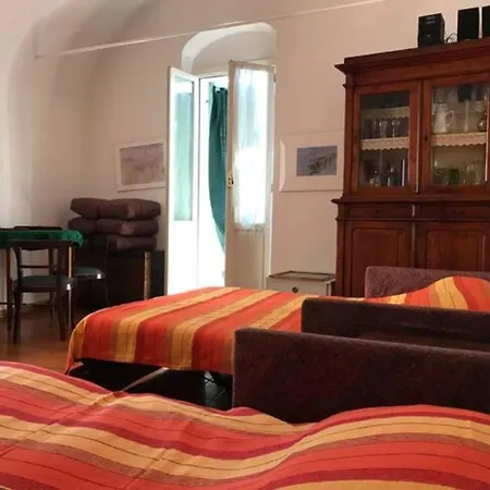 “4 Seasons Apartament “ Centrale +box Auto * Sanremo